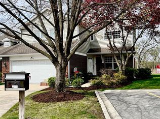 4572 Deer Trl, Northbrook, IL 60062