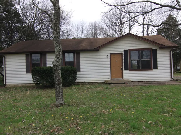 290 Cunningham Ln, Clarksville, TN 37042