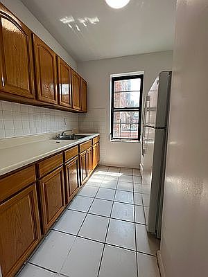 5th image of 5605 43rd Ave APT 1B