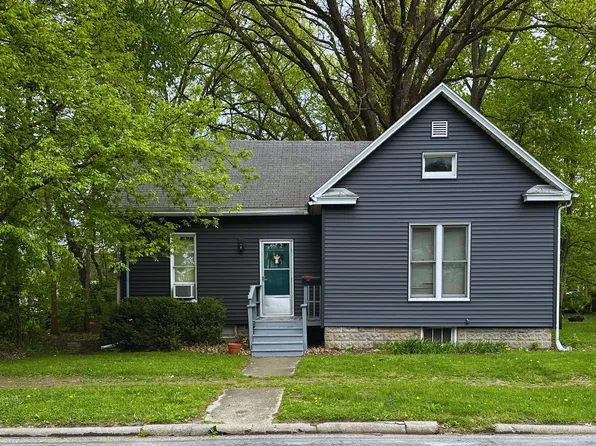 207 E Oregon St, Urbana, IL 61801