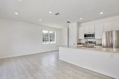 1701 E Orange Ave Photo 1