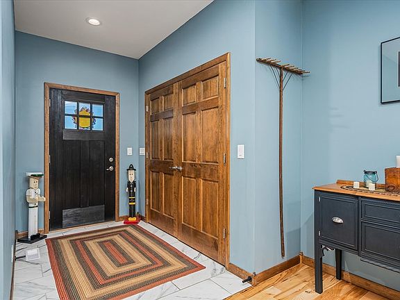 5th image of 625 Amonett Cir