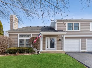 1235 N Knollwood Dr, Palatine, IL 60067