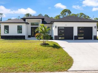 774 Rotonda Cir, Rotonda West, FL 33947