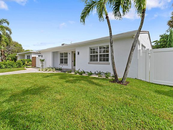 2nd image of 319 29th Street