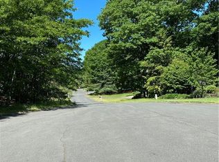 95 Deer Run, Avon, CT 06001