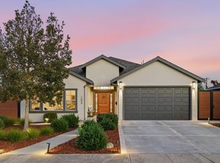 1054 Longfellow Ave, Campbell, CA 95008