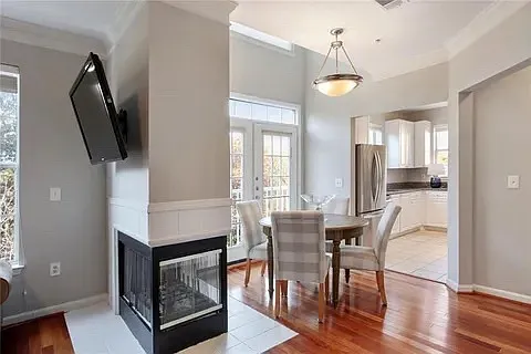 10 Perimeter Summit Blvd NE — Photo 2