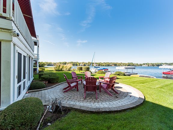 5th image of 11042 Woods Bay Ln