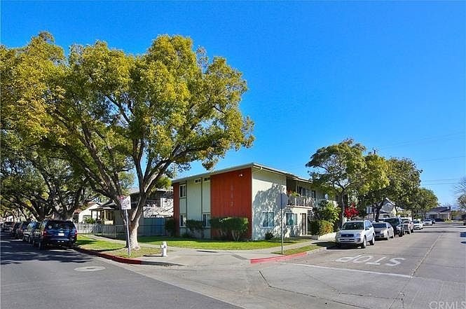 1st image of 517 Cypress Ave APT 2