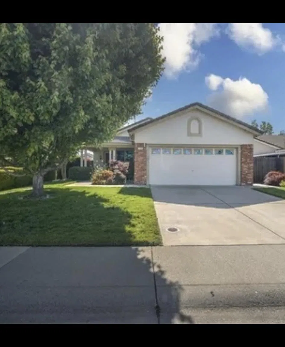 3 bed, 1457 sqft, $2,800 — Photo 1