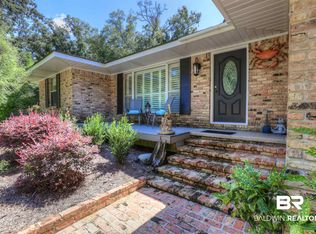 210 Gayfer Ct, Fairhope, AL 36532
