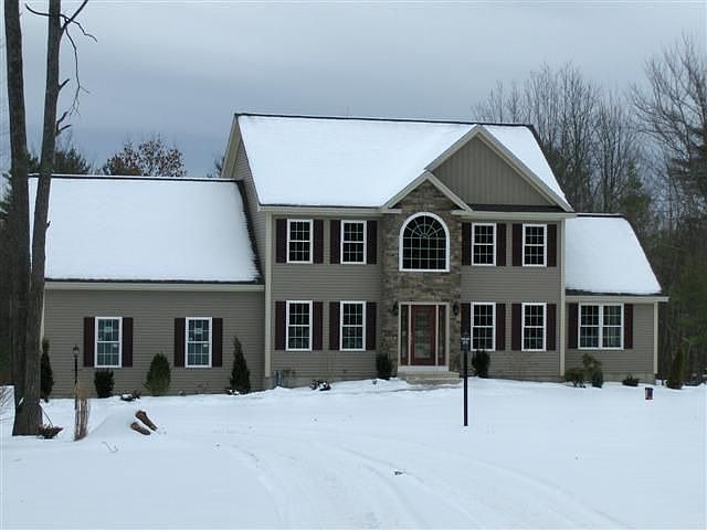 Lots of privacy with great front yard