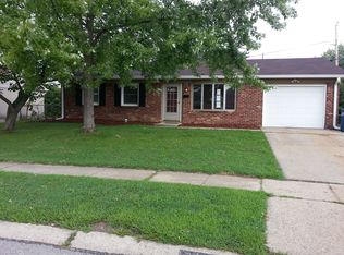 614 Redfern Dr, Beech Grove, IN 46107