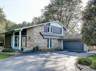 N9W31083 Concord Ct, Delafield, WI 53018