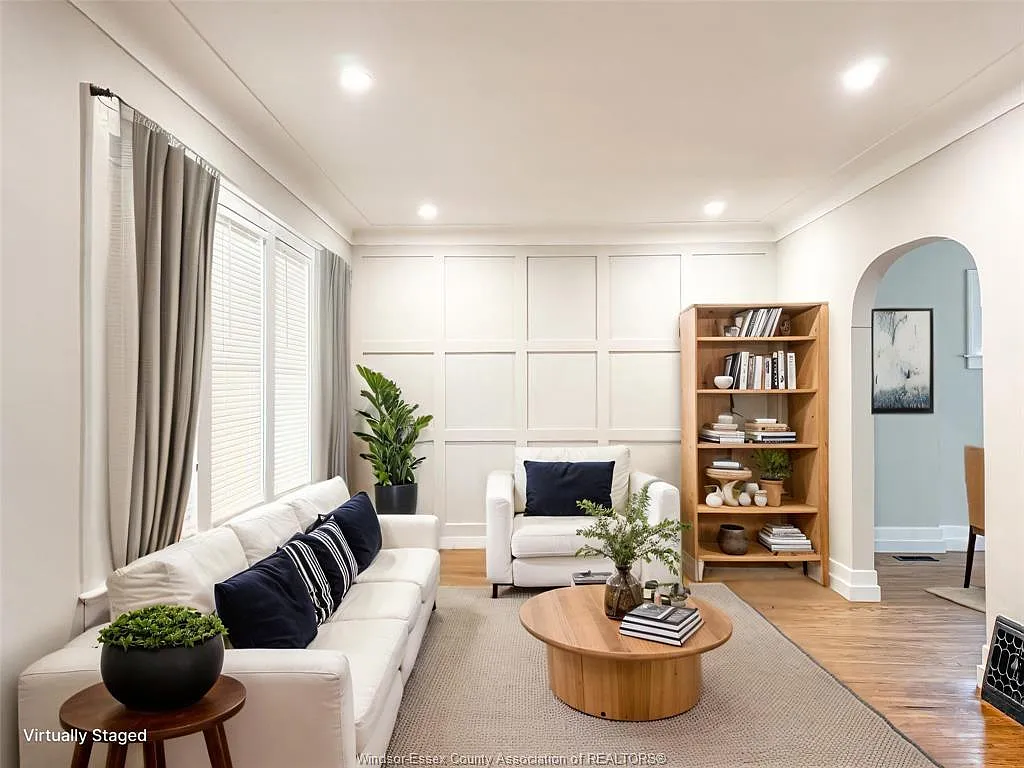3 bed, $2,395 — Photo 3