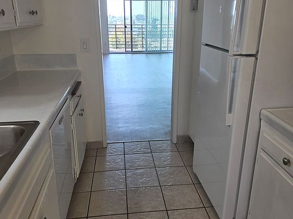 2nd image of 3748 Curtis St Office 37725