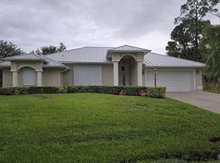 1542 Damask Ln, Sebastian, FL 32958