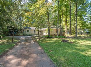 300 Cumberland Dr, Lagrange, GA 30240