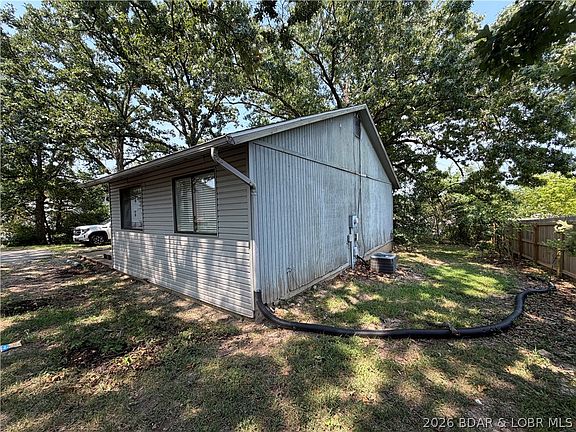 5th image of 964 Murphy Rd