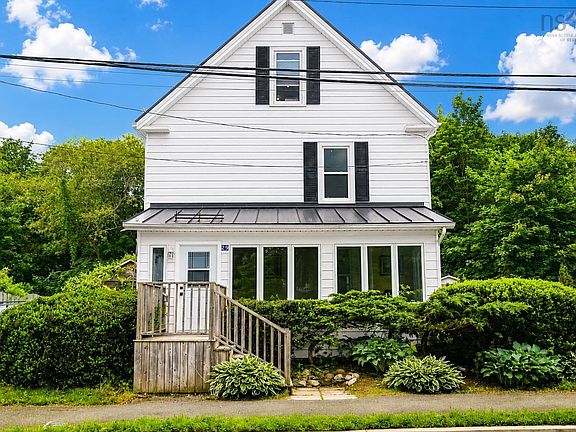 2nd image of 29 Klondyke St