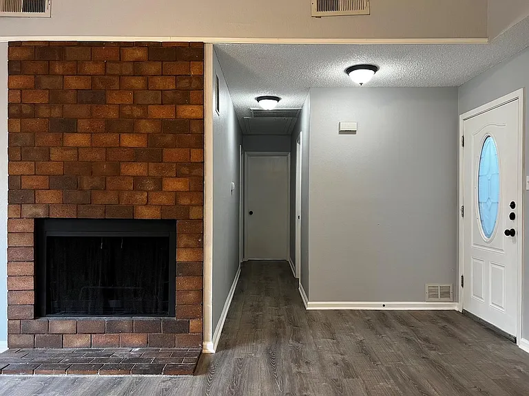 7506 Chelsea Moor #B — Photo 16