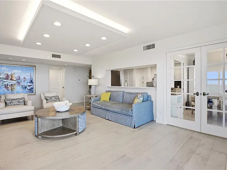 5550 Heron Point Dr #503 — Photo 5