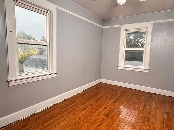 5th image of 551 E 2nd Ave