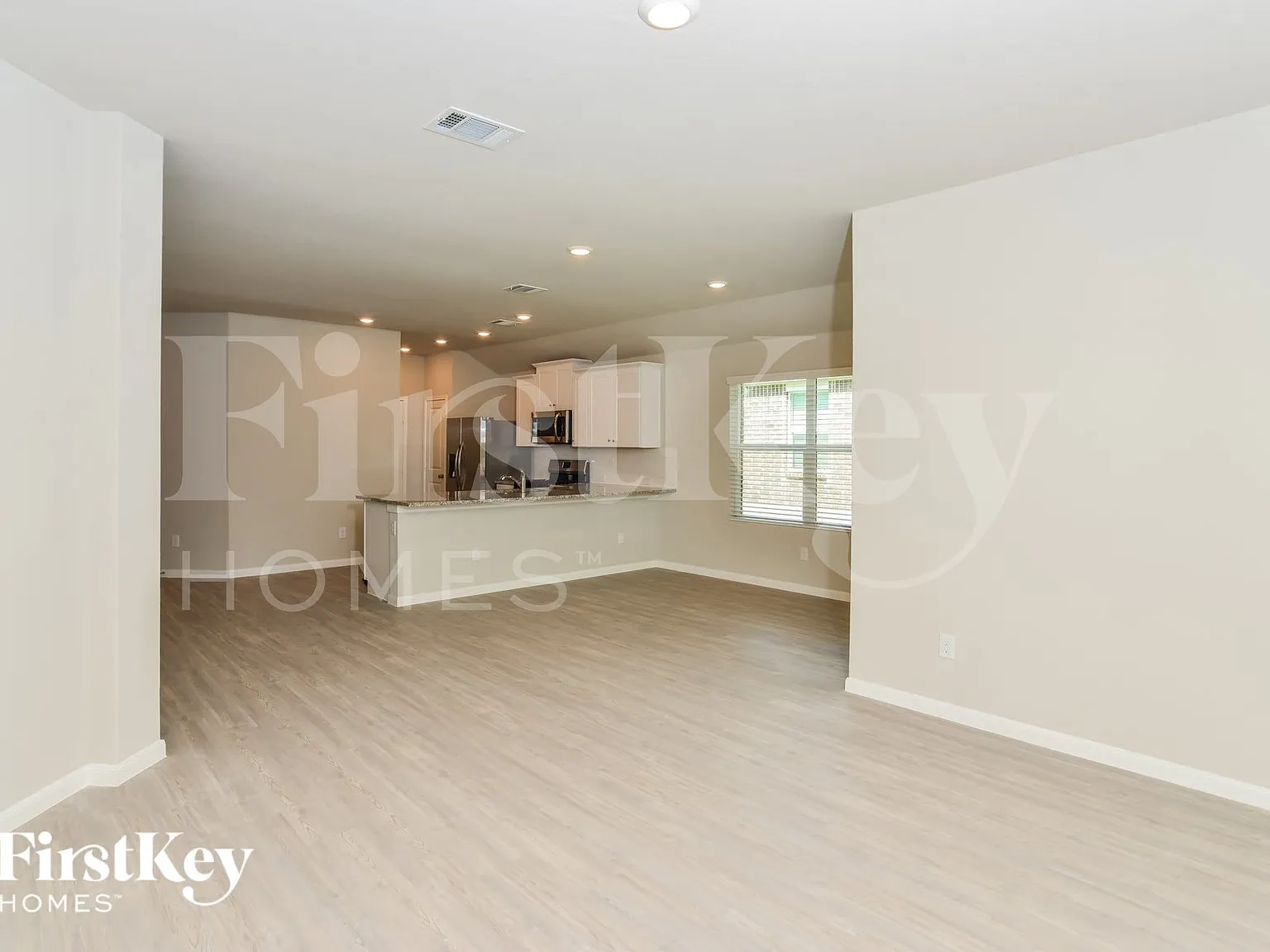 3 bed, 2.0 bath, 1498 sqft, $1,600 — Photo 4