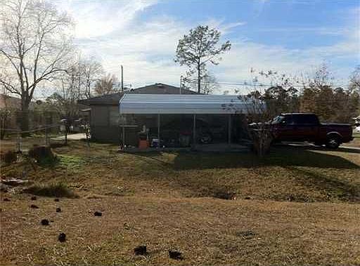 3rd image of 130 Holly Cir