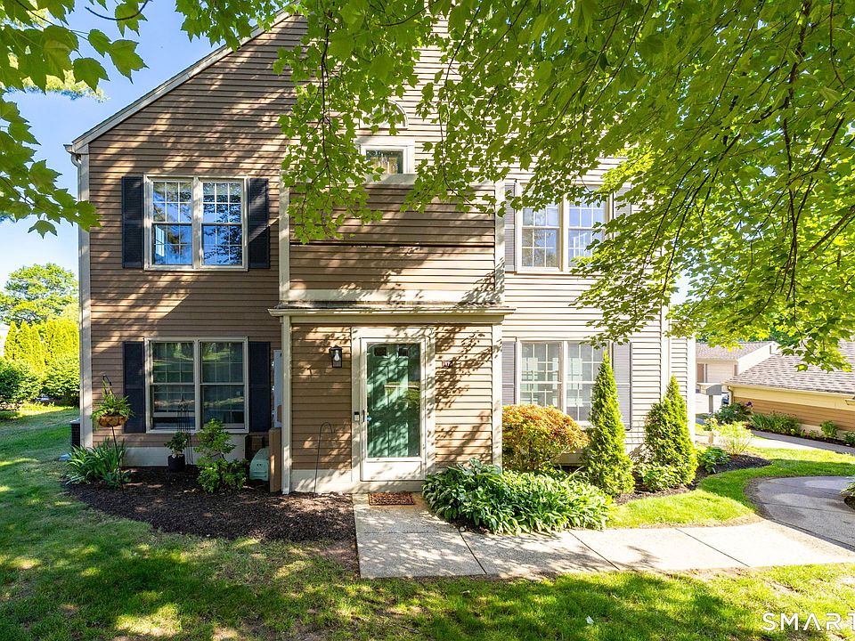 1st image of 17 Newberry Lane #17