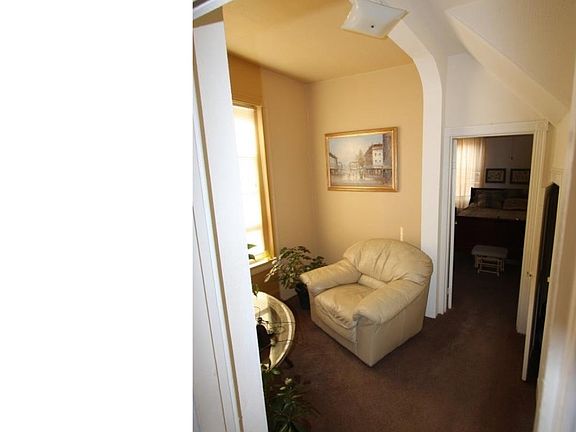 3rd image of 1112 Foulkrod St