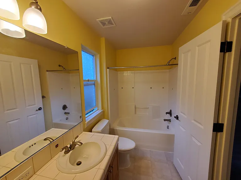 Upstairs hall bath