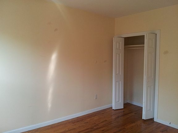 5th image of 422 Saint Nicholas Ave APT 4N