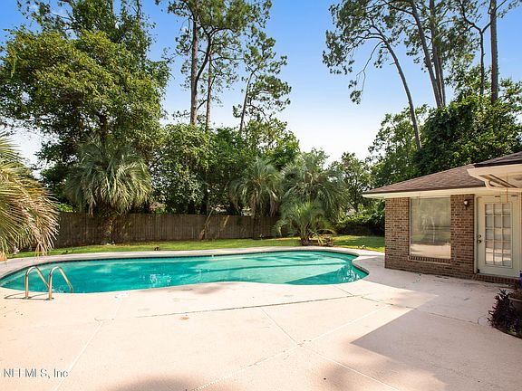 5th image of 3102 SHADY Drive