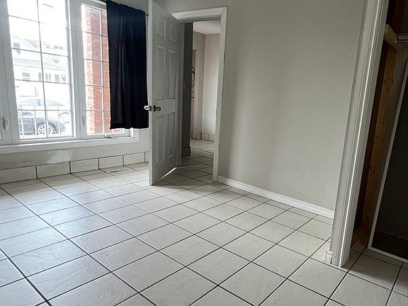 3rd image of 1024 California Ave #1022