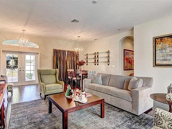 4th image of 10771 Fieldfair Dr