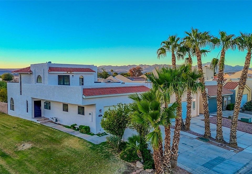 1st image of 2889 Country Club Drive
