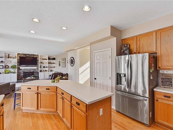 3rd image of 5960 Triple Crown Dr