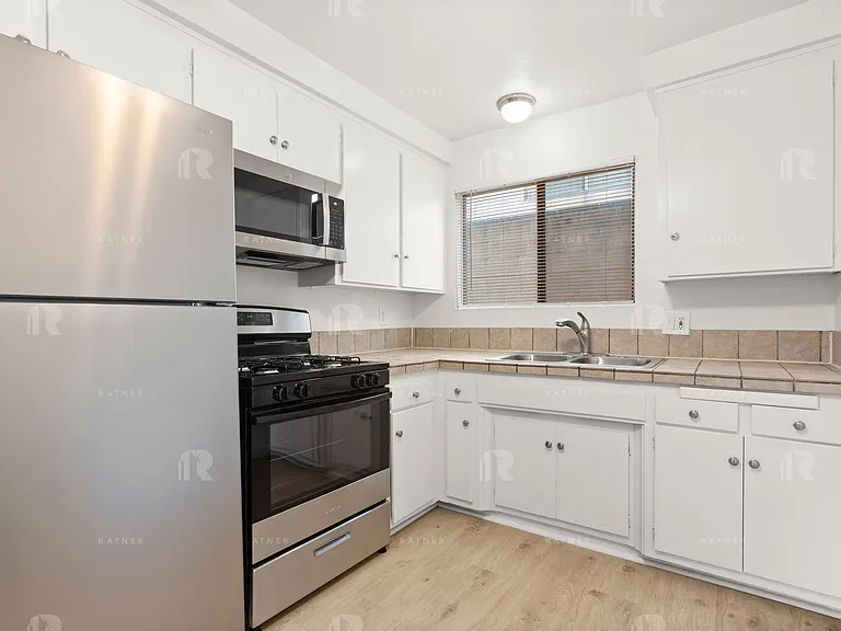(AN/TI/YO:B) 5424 Corteen Place — Photo 6