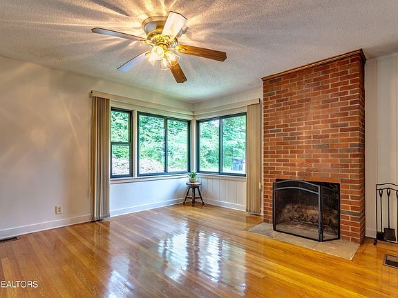 5th image of 6103 Circle Wood Ln