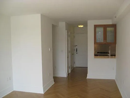 Rented by Sotheby's International Realty | media 6