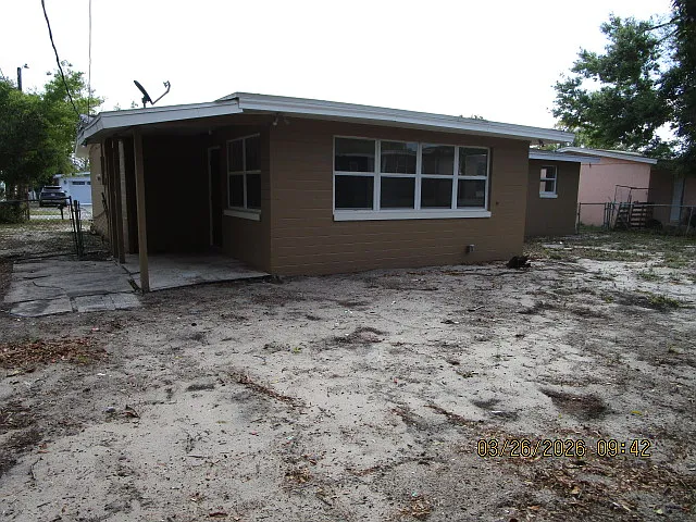 922 Lewis Dr — Photo 7