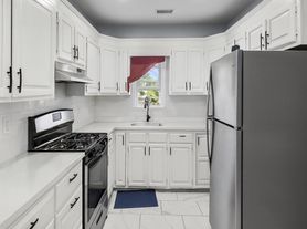 597 Newfield Ave, Bridgeport, CT