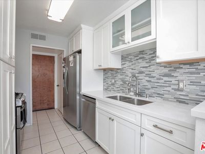 12321 Riverside Dr APT 101, Valley Village, CA, 91607