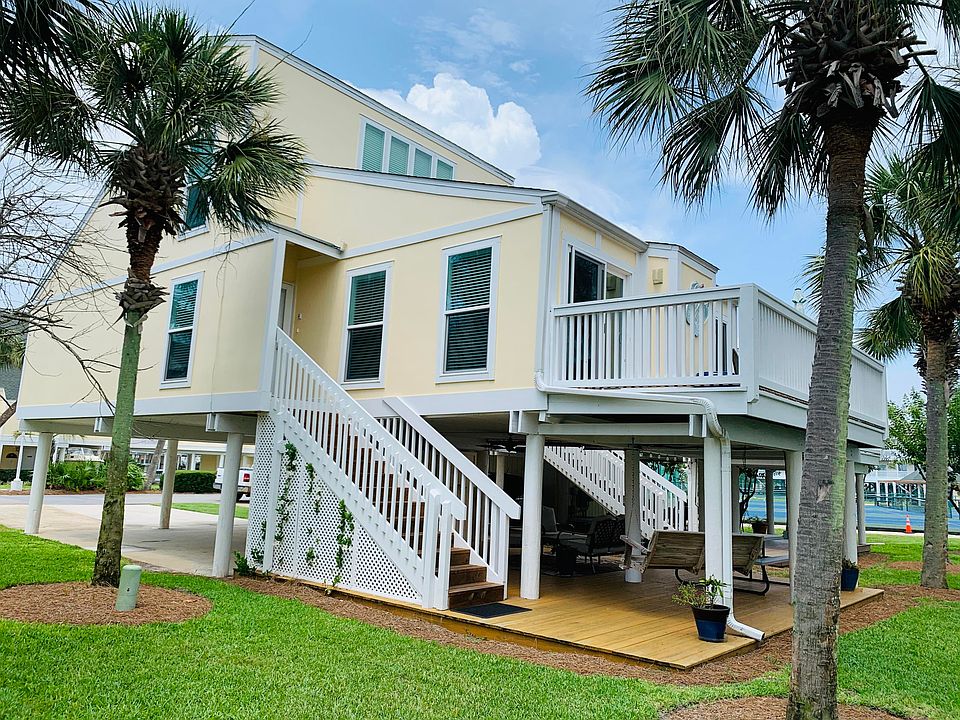 1st image of 775 Gulf Shore Dr Unit 20