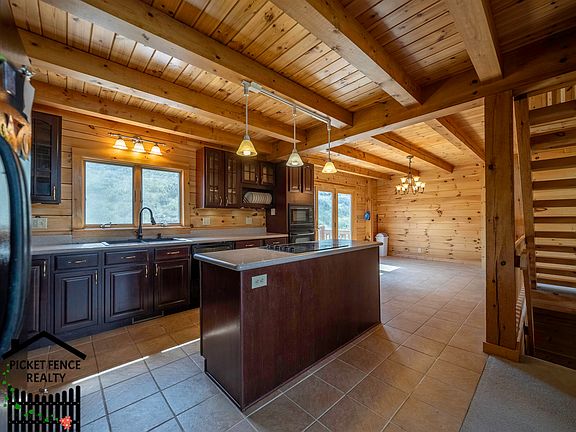 5th image of 62 Sheep Mountain Rd