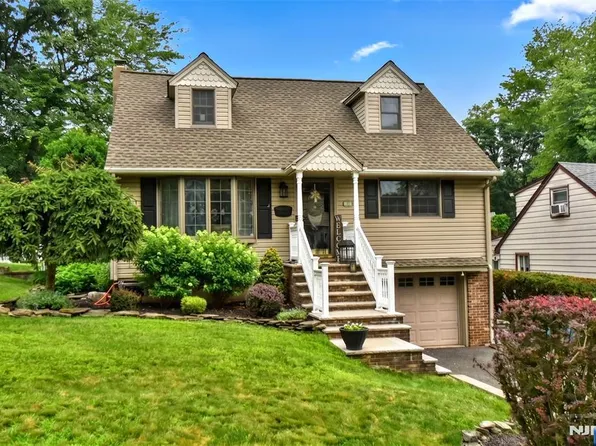 91 Ridgewald Ave, Waldwick, NJ 07463