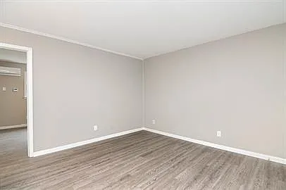 9631 Salem St — Photo 9