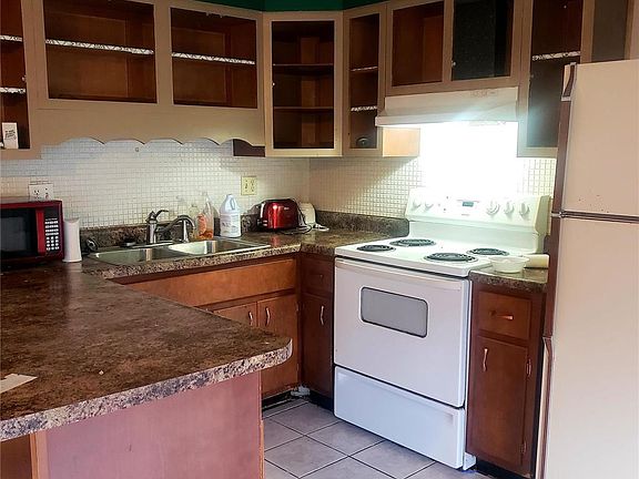 4th image of 7386 Hazelcrest Dr
